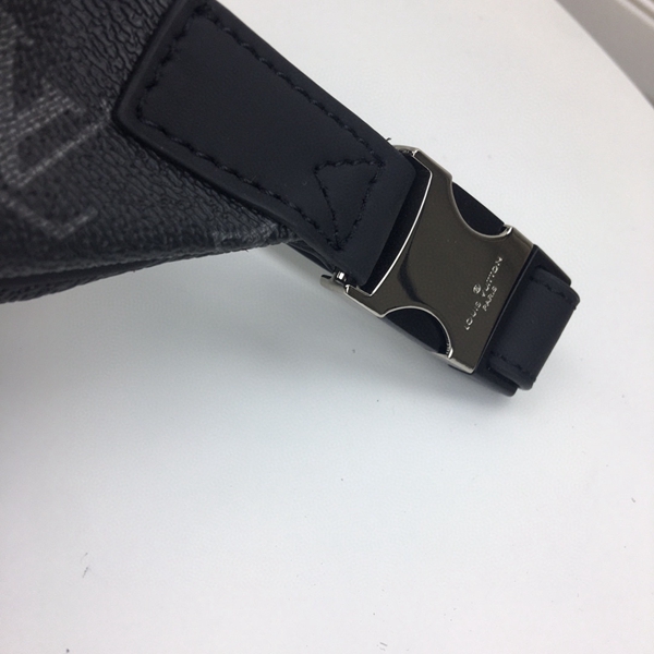 ルイヴィトンバッグ着用イメージ